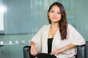 高度専門職の外国人女性