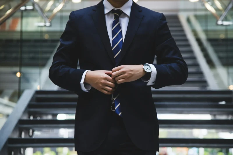 日本で働く男性